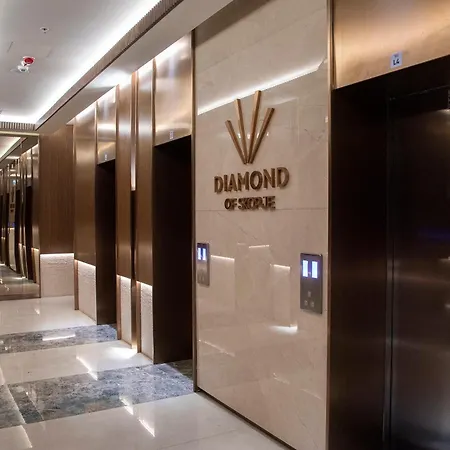 Lux Diamond-limak Center *