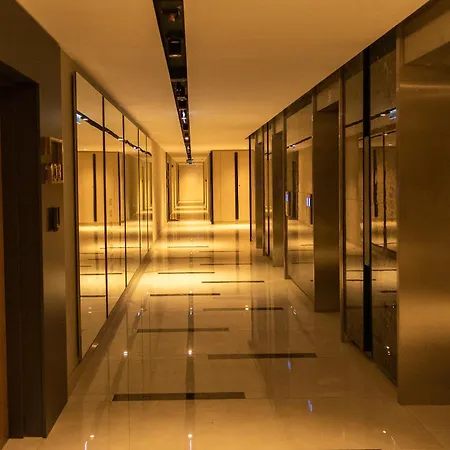 Lux Diamond-limak Center