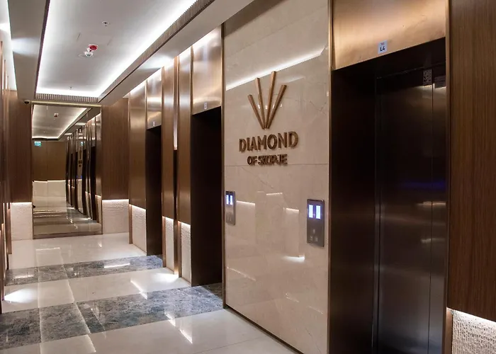 Lux Diamond-limak Center *