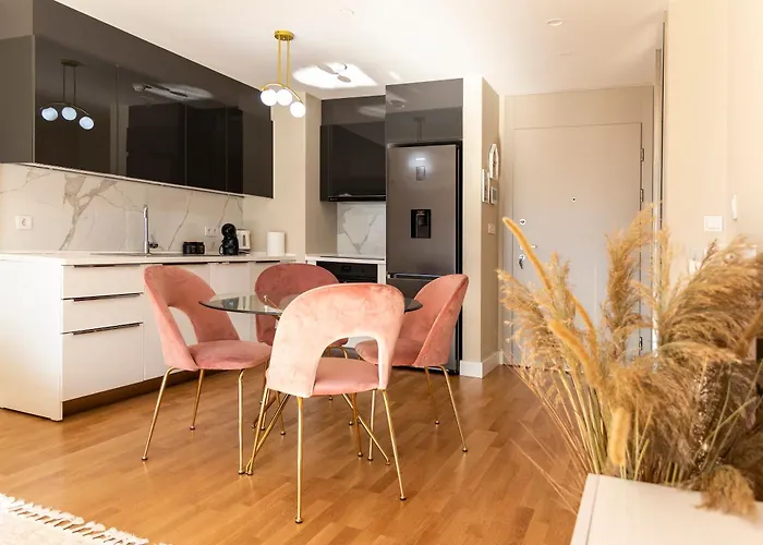 Lux Diamond-limak Center * Escópia