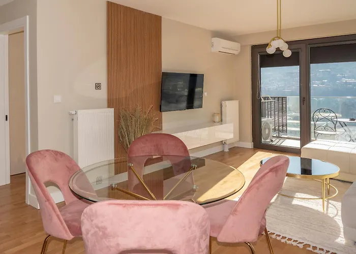 Lux Diamond-limak Center * Escópia